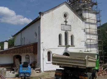 Ремонтират църквата в Средногорци с парите, пратени от премиера