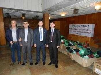 Дарение на нуждаещи деца от община Мадан,направи “Балканска фондация”