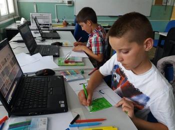 ЛЯТНА ТВОРЧЕСКА АКАДЕМИЯ, 2017 г. в училището в Грохотно