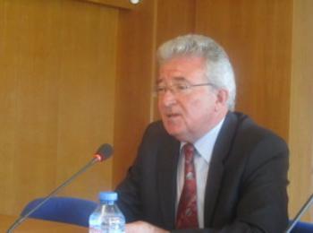  Областният управител Димитър Кръстанов проведе среща-разговор с членовете на Централен клуб „Родопи” 