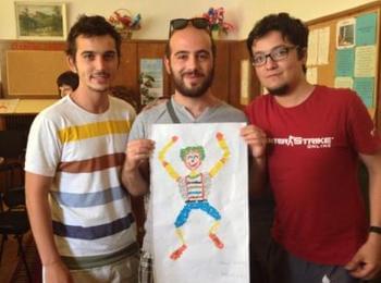 Доброволци работят с децата със специални потребности в Ресурсен център – Смолян
