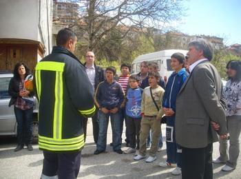 Младежите от ГЕРБ отбелязаха Деня на Земята с децата от дома в Широка лъка