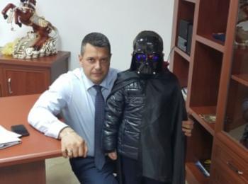 Кметът на Община Неделино се пренесе в духа на Хелоуин