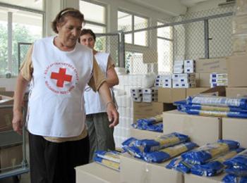 За пета година ще дават пакети с хранителни продукти на най-нуждаещите се