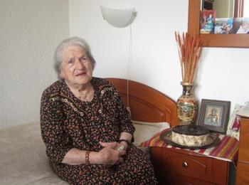 Столетница празнува  101-ви  рожден ден