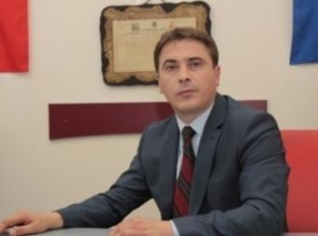 Поздравление за 8 март от кмета на Девин