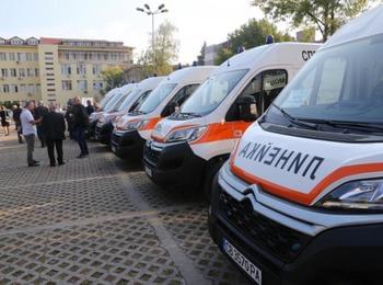 Три нови линейки пристигнаха в Спешния център в Смолян