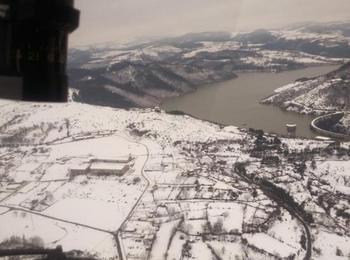 Вертолет от Военновъздушните сили извърши полет за разузнаване на щетите върху електропреносната мрежа в Родопите