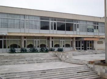Община Златоград дари Джип Гранд Чероки на полицията 