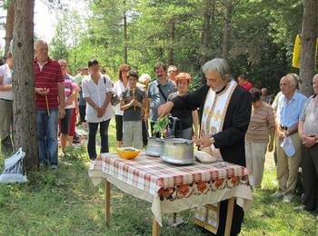Серафимовци искат да възстановят старата слава на връх Св. Неделя