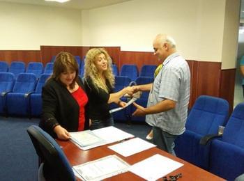 Връчиха сертификати на завършили успешно курс по английски език в „Арексим Инженеринг“ ЕАД