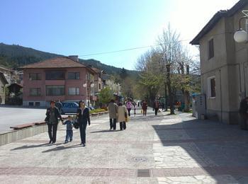 Рок концерт  с участието на две групи организират в Девин 