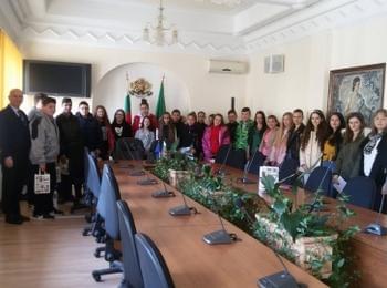 Наградиха участниците в конкурса за компютърна презентация
