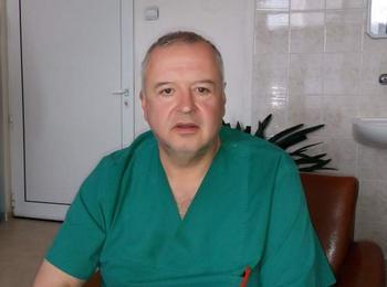 Уролози от МБАЛ - Смолян извадиха 800 грама простата от тялото на пациент