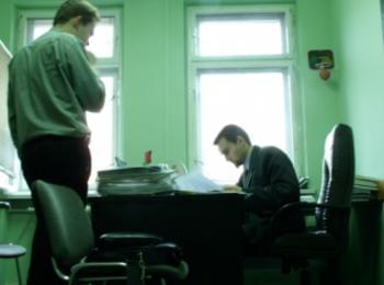 Продължават преговорите за вдигането на осигуровките