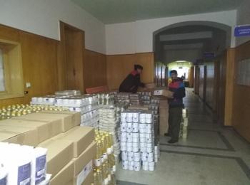 ЗАПОЧНА РАЗДАВАНЕТО НА ХРАНИТЕЛНИ ПРОДУКТИ НА 736 НУЖДАЕЩИ СЕ ОТ ОБЩИНА МАДАН