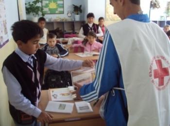 Събират пари за лечение на дете с кампанията “Аз не пуша, не пуши и ти с мен”