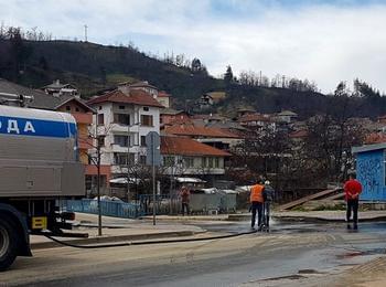 Община Неделино започна пролетно почистване