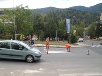 Общината освежава пешеходните пътеки преди новата учебна година